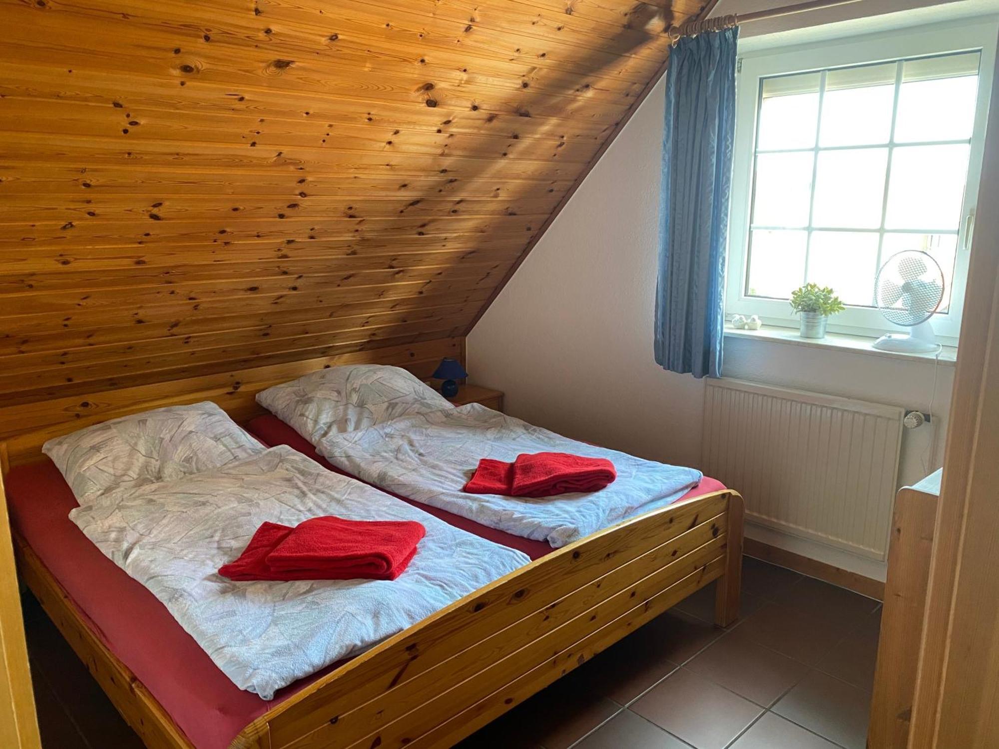 Ferienhaus Hooksiel Mit Sauna Und Kamin 西里格 外观 照片